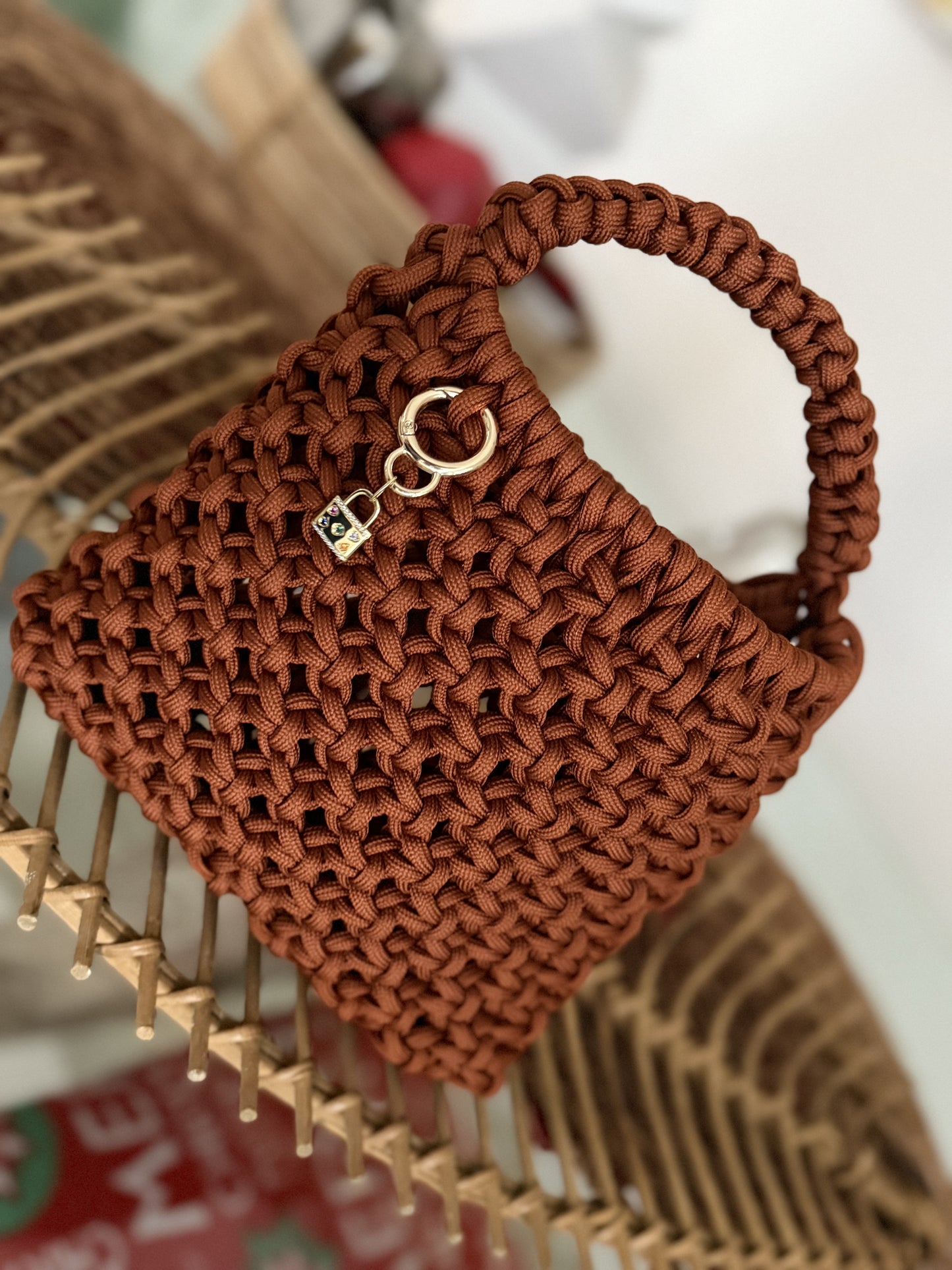 Aruma Bag